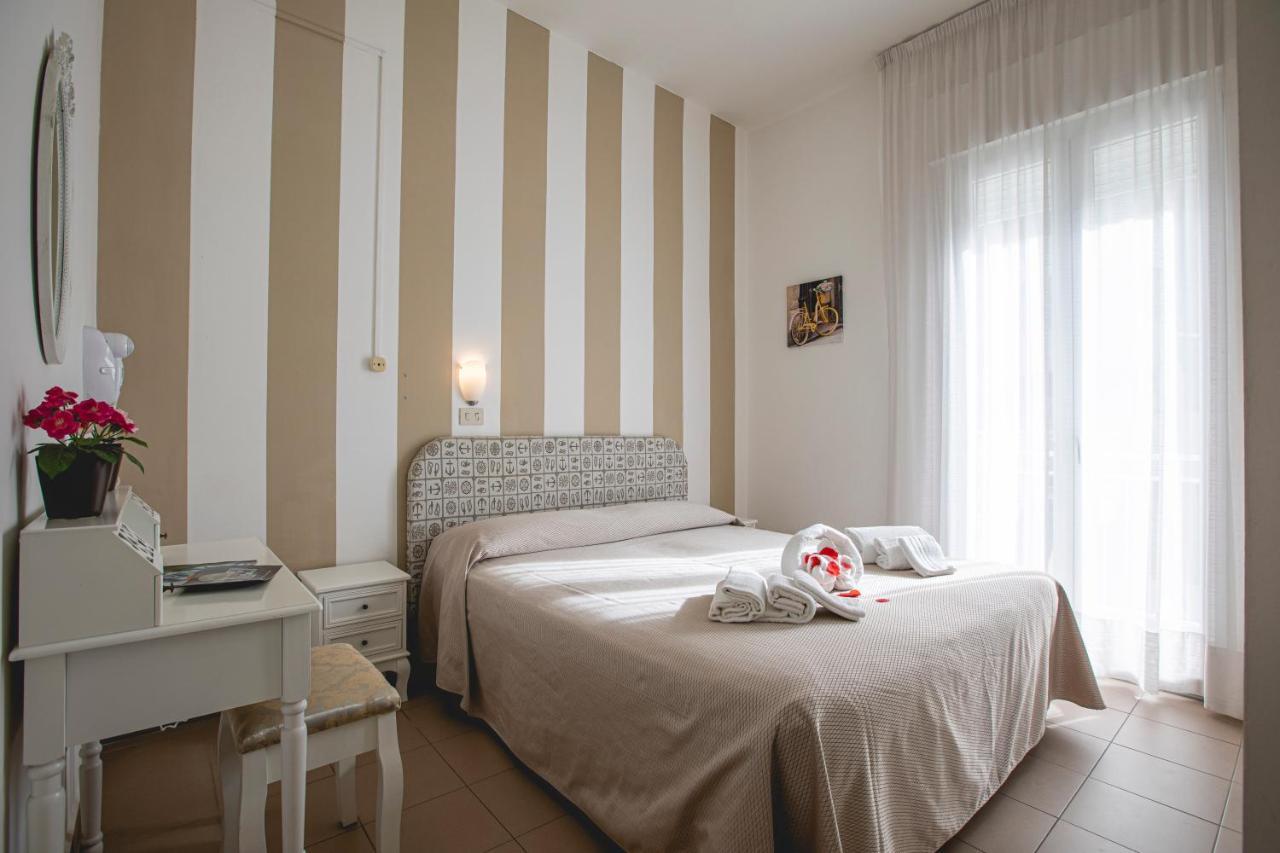 Hotel Ronchi Cervia Esterno foto