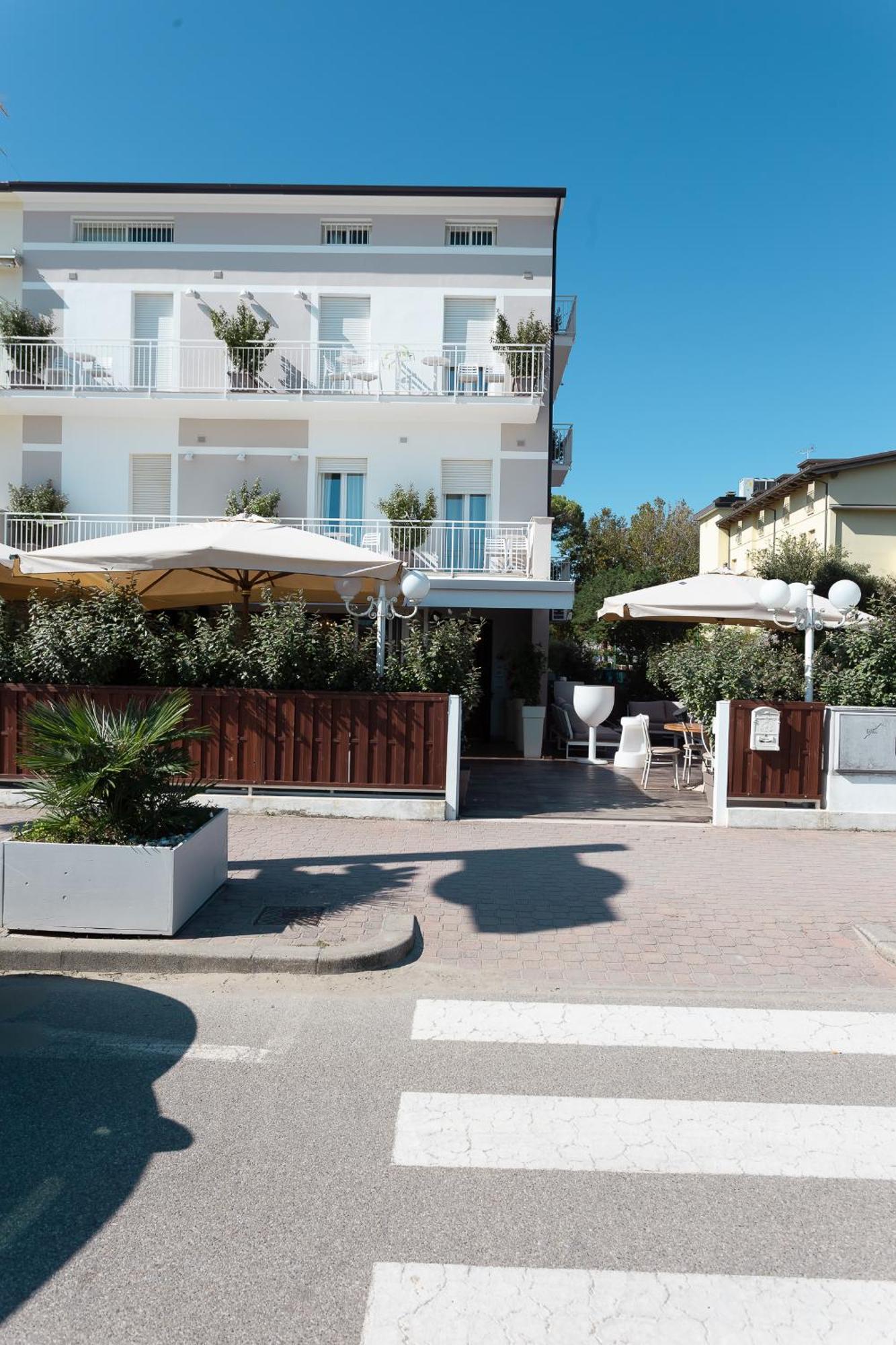 Hotel Ronchi Cervia Esterno foto