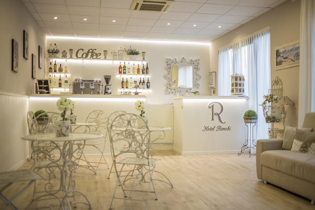 Hotel Ronchi Cervia Esterno foto